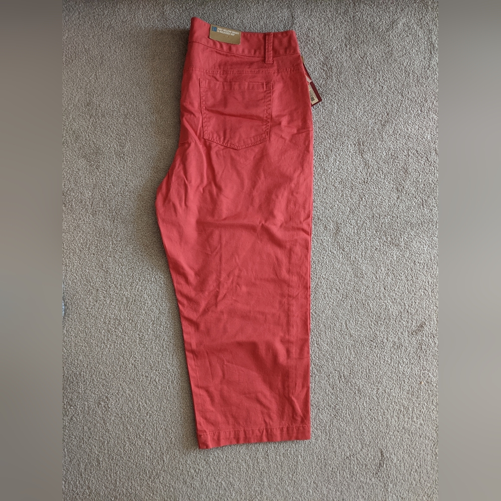 Merona NWT comfort waist stretch crop pants, size 14, Salmon pink